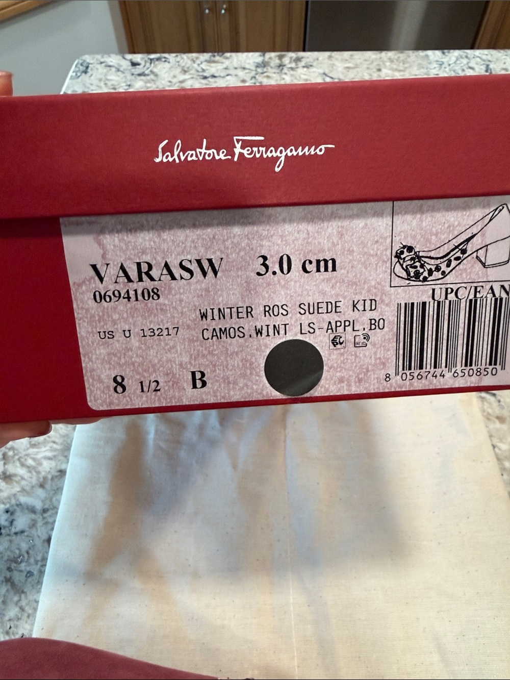 NEW!! Salvatore Ferragamo Rose Suede Varina Bow Flats with Crystal Detail - Picture 5 of 7